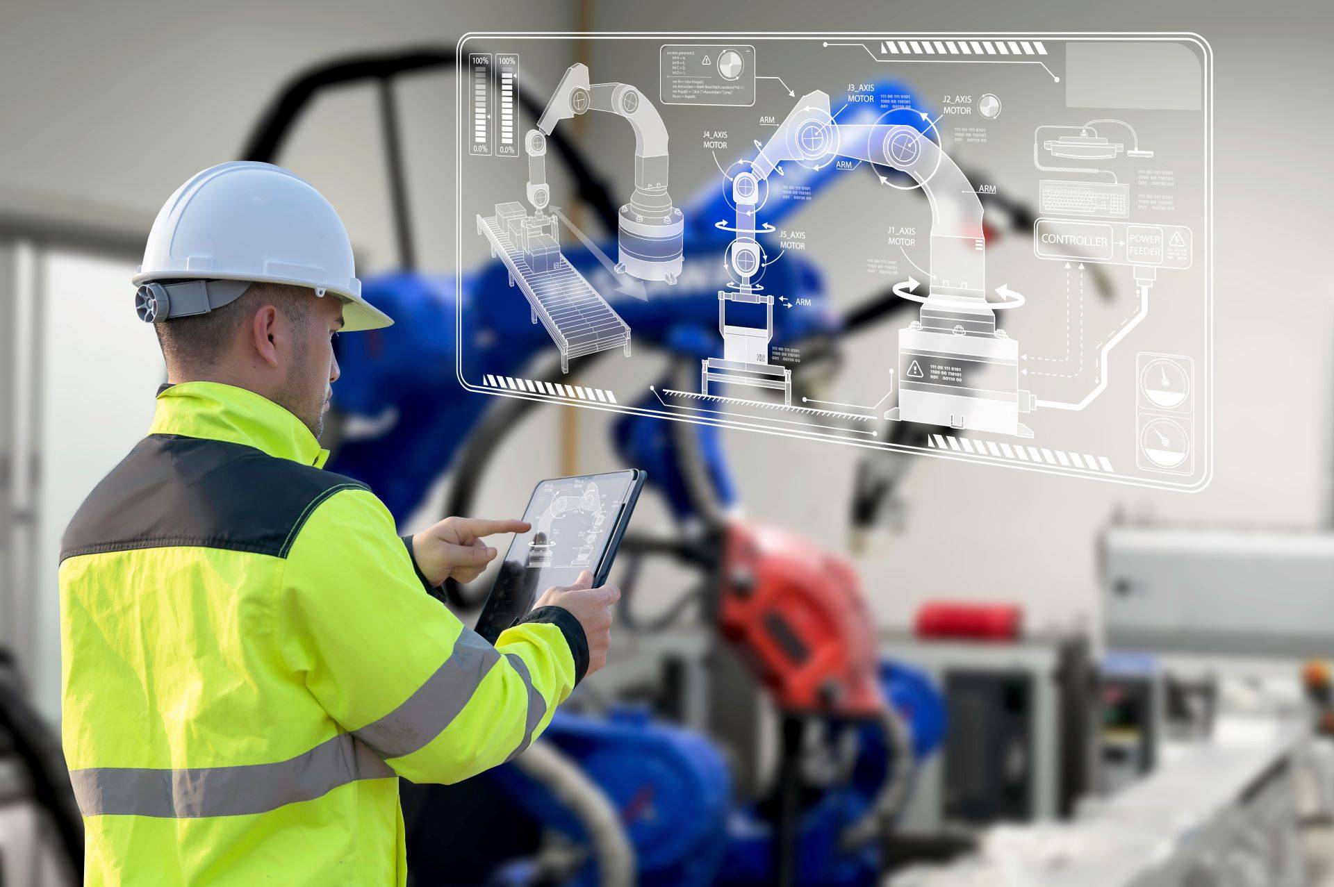 Industrietechniker mit digitalem Zwilling auf Tablet