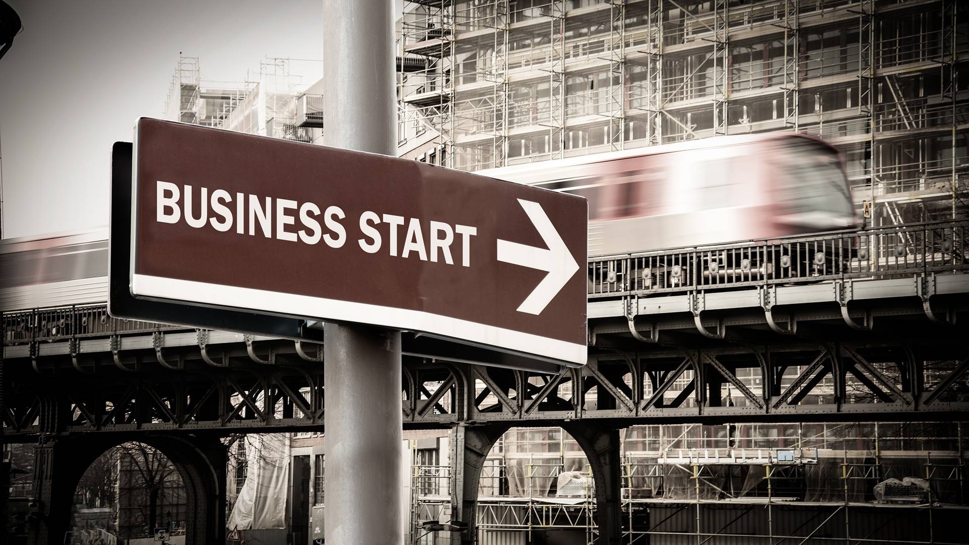 Straßenschild mit Aufschrift Business Start | Verhandlungstraining